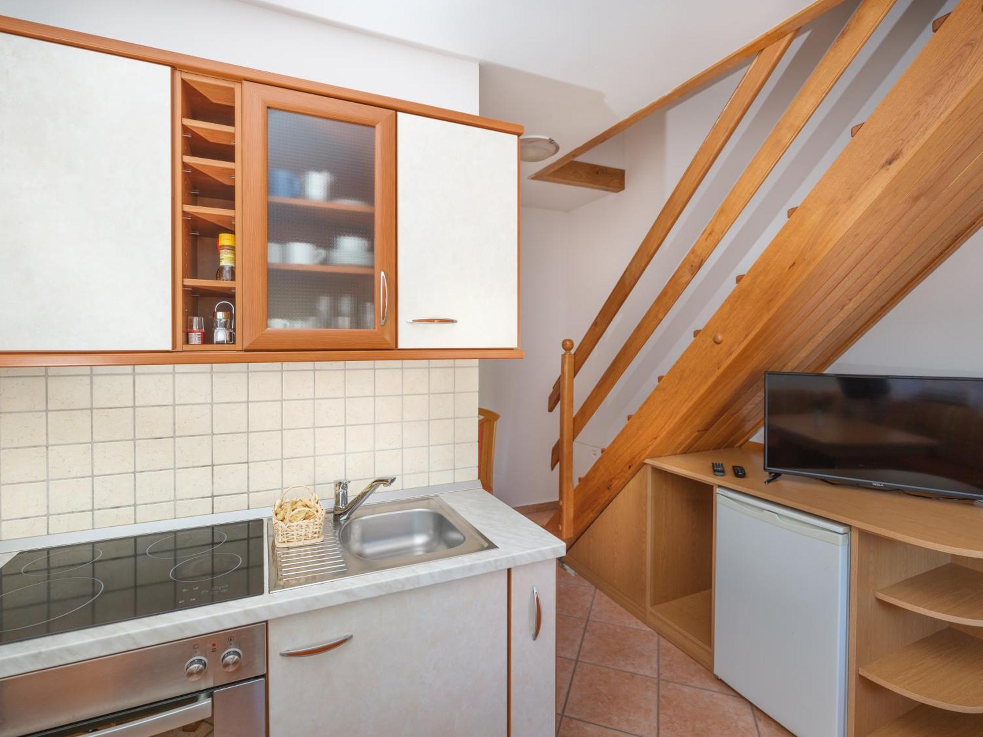 Apartments Suster Stari Trg ob Kolpi Buitenkant foto